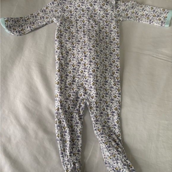 Vineyard‎ Vines Easter one piece - Picture 5 of 6